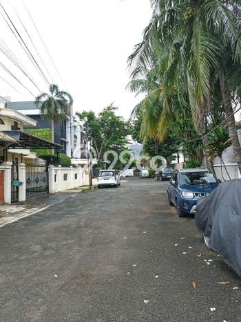 Ready to Use! Premium House LT 468m2 Desain Modern di Cipete Ready to Use! Premium House LT 468m2 Desain Modern di Cipete