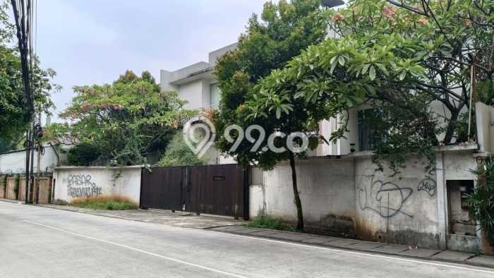 Jual Rumah Mewah Megah Dengan View Eksklusif di Kemang, Jakarta Selatan Jual Rumah Mewah Megah Dengan View Eksklusif di Kemang, Jakarta Selatan