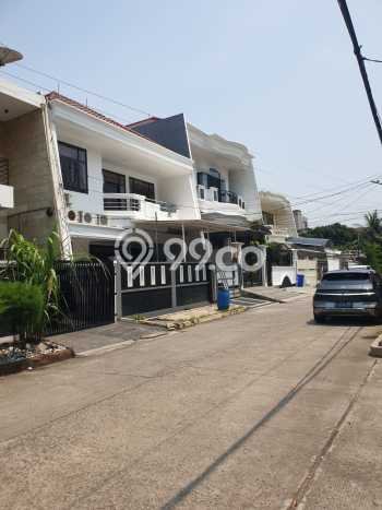 Rumah Elit LB 240m2 Siap Huni Desain Elegan di Pluit, Jakarta Utara Rumah Elit LB 240m2 Siap Huni Desain Elegan di Pluit, Jakarta Utara
