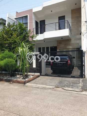 Rumah Elit LB 240m2 Siap Huni Desain Elegan di Pluit, Jakarta Utara Rumah Elit LB 240m2 Siap Huni Desain Elegan di Pluit, Jakarta Utara
