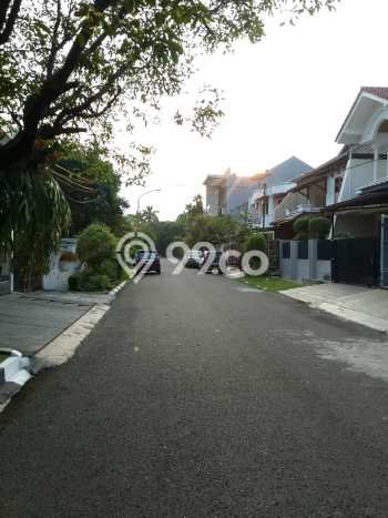 Jual Rumah Luas Megah Dengan View Cantik di Puri Indah, Jakarta Barat Jual Rumah Luas Megah Dengan View Cantik di Puri Indah, Jakarta Barat