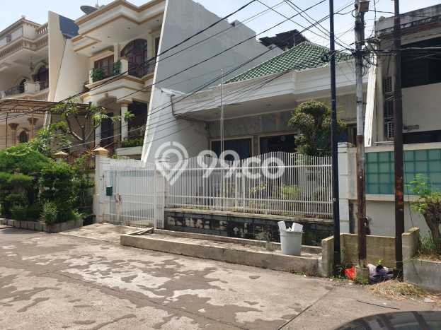 Rumah Luxury Modern Tanpa Renovasi di Pluit Jakarta Utara Rumah Luxury Modern Tanpa Renovasi di Pluit Jakarta Utara