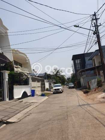 Rumah Elit LB 240m2 Siap Huni Desain Elegan di Pluit, Jakarta Utara Rumah Elit LB 240m2 Siap Huni Desain Elegan di Pluit, Jakarta Utara