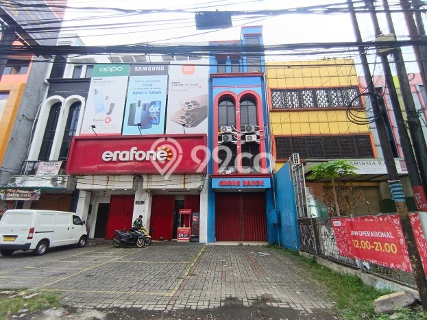Ruko Dijual di Prime Area Jakarta Selatan Luas 350m2 Ruko Dijual di Prime Area Jakarta Selatan Luas 350m2
