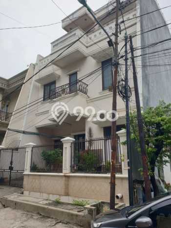 Dijual Rumah Mewah Elegan Dengan View Eksklusif di Pluit, Jakarta Utara Dijual Rumah Mewah Elegan Dengan View Eksklusif di Pluit, Jakarta Utara