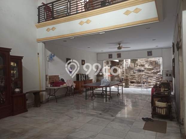 Jual Rumah Mewah Elegan Dengan View Eksklusif di Cawang, Jakarta Timur Jual Rumah Mewah Elegan Dengan View Eksklusif di Cawang, Jakarta Timur