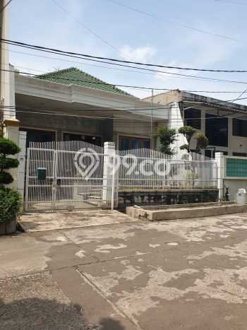 Rumah Luxury Modern Tanpa Renovasi di Pluit Jakarta Utara Rumah Luxury Modern Tanpa Renovasi di Pluit Jakarta Utara