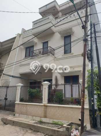 Dijual Rumah Mewah Elegan Dengan View Eksklusif di Pluit, Jakarta Utara Dijual Rumah Mewah Elegan Dengan View Eksklusif di Pluit, Jakarta Utara