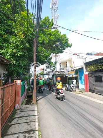 Rumah Luxury Modern Siap Huni di Simprug Jakarta Selatan Rumah Luxury Modern Siap Huni di Simprug Jakarta Selatan