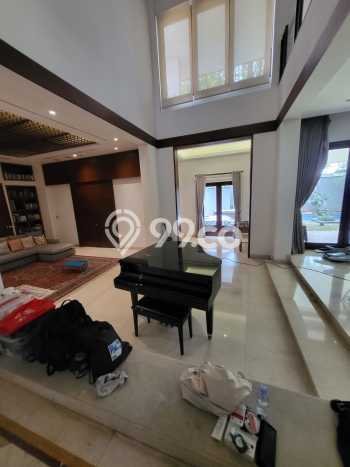 Rumah Elit Modern Siap Huni di patra kuningan Jakarta Selatan Rumah Elit Modern Siap Huni di patra kuningan Jakarta Selatan