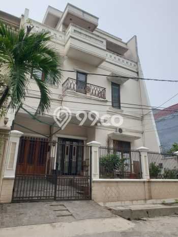 Dijual Rumah Mewah Elegan Dengan View Eksklusif di Pluit, Jakarta Utara Dijual Rumah Mewah Elegan Dengan View Eksklusif di Pluit, Jakarta Utara
