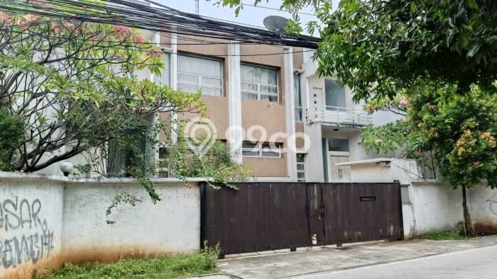 Jual Rumah Mewah Megah Dengan View Eksklusif di Kemang, Jakarta Selatan Jual Rumah Mewah Megah Dengan View Eksklusif di Kemang, Jakarta Selatan