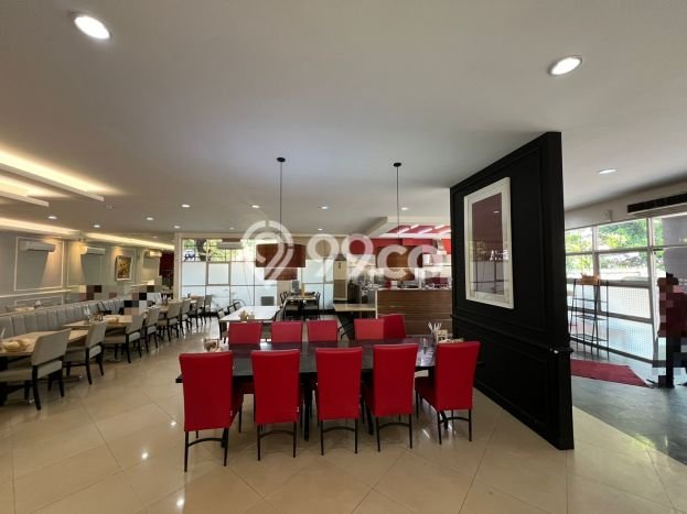 Unit Komersial Dijual di Jakarta Pusat LT 898m2 & LB 538m2 Unit Komersial Dijual di Jakarta Pusat LT 898m2 & LB 538m2