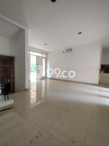RARE UNIT! Rumah kawasan Summarecon Bekasi, 4 KT, View Indah, LT 162m² Bangunan 179m² RARE UNIT! Rumah kawasan Summarecon Bekasi, 4 KT, View Indah, LT 162m² Bangunan 179m²