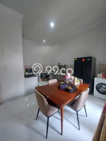 Hunian Elit LB 300m2 Siap Huni Desain Elegan di Jati Asih, Bekasi Hunian Elit LB 300m2 Siap Huni Desain Elegan di Jati Asih, Bekasi