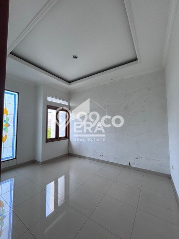 Rumah Minimalis 4 KT di Kemang Pratama Bekasi Semi Furnished Rumah Minimalis 4 KT di Kemang Pratama Bekasi Semi Furnished