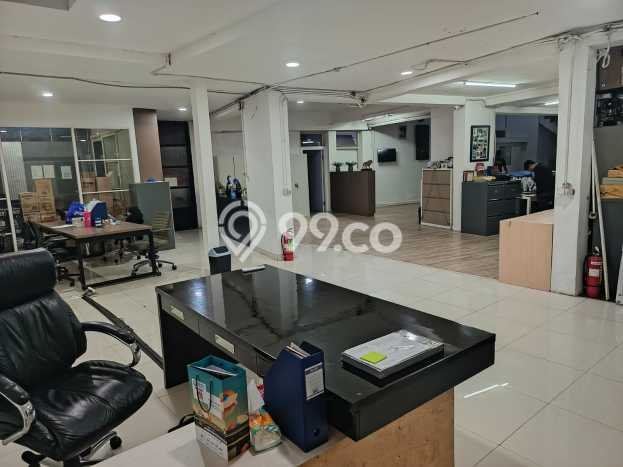 Hunian Eksklusif Siap Huni LT 1017m2 di Kebayoran Baru, Jakarta Selatan Hunian Eksklusif Siap Huni LT 1017m2 di Kebayoran Baru, Jakarta Selatan