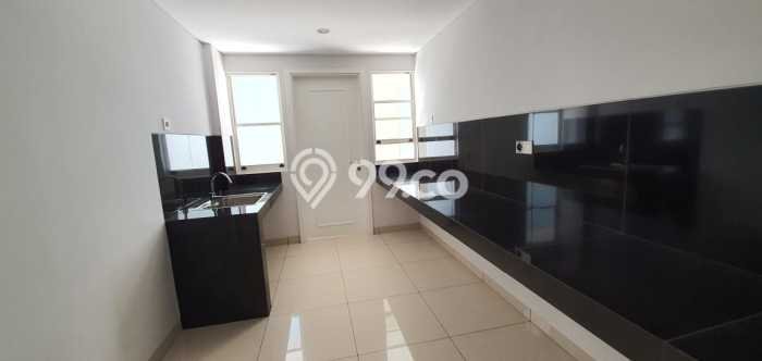 For Sale! Premium House LT 213m2 Desain Elegan di Lebak Bulus For Sale! Premium House LT 213m2 Desain Elegan di Lebak Bulus