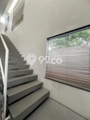 For Sale! Premium House LT 252m2 Desain Elegan di Lebak Bulus For Sale! Premium House LT 252m2 Desain Elegan di Lebak Bulus