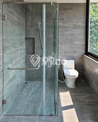 For Sale! Luxury House LT 136m2 Desain Modern di Lebak Bulus For Sale! Luxury House LT 136m2 Desain Modern di Lebak Bulus