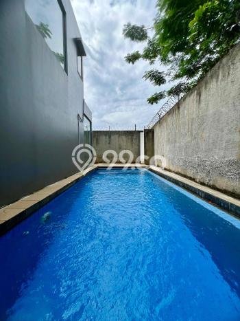 For Sale! Premium House LT 252m2 Desain Elegan di Lebak Bulus For Sale! Premium House LT 252m2 Desain Elegan di Lebak Bulus