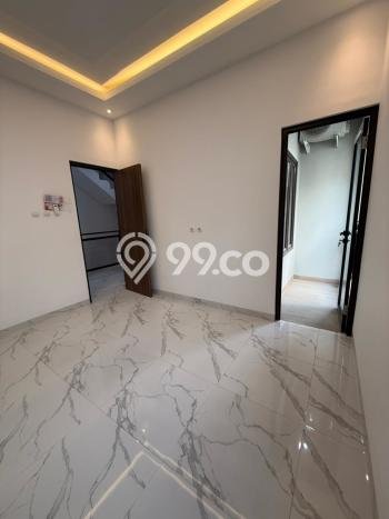 Dijual Rumah Eksklusif 3 KT di Rawamangun, Jakarta Timur Dijual Rumah Eksklusif 3 KT di Rawamangun, Jakarta Timur
