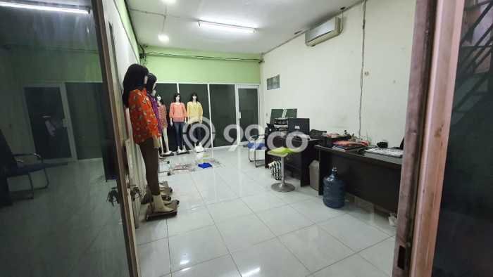 Untuk Dijual Gudang di Tambora Jakarta Barat LT 891m2 / LB 2200m2 Untuk Dijual Gudang di Tambora Jakarta Barat LT 891m2 / LB 2200m2