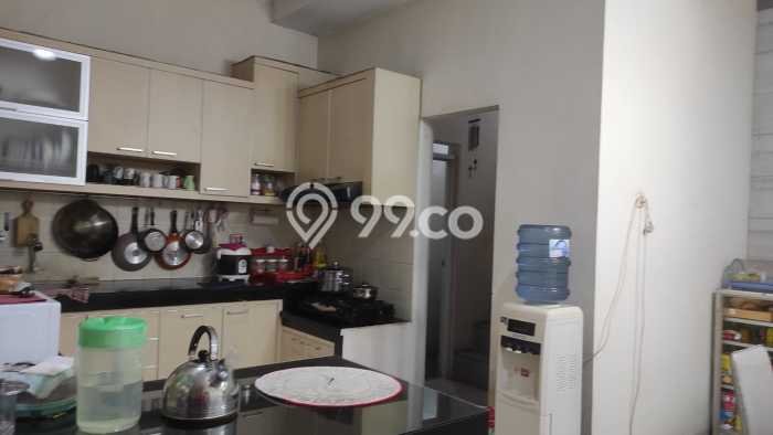 Rumah Siap Huni 3 KT 3 KM di Lokasi Premium Taman Holis Indah, Bandung Rumah Siap Huni 3 KT 3 KM di Lokasi Premium Taman Holis Indah, Bandung
