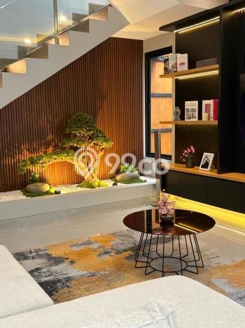 Siap Huni Hunian Elit 6 Kamar di BSD Dekat ke Mana Saja Siap Huni Hunian Elit 6 Kamar di BSD Dekat ke Mana Saja