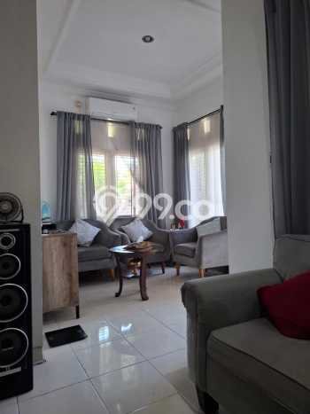 For Sale Rumah 4 Kamar Lokasi Strategis Nyaman dan Strategis di BSD For Sale Rumah 4 Kamar Lokasi Strategis Nyaman dan Strategis di BSD