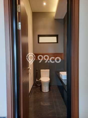 Rumah Elit LB 365m2 Siap Huni Desain Elegan di BSD The Icon, Tangerang Rumah Elit LB 365m2 Siap Huni Desain Elegan di BSD The Icon, Tangerang