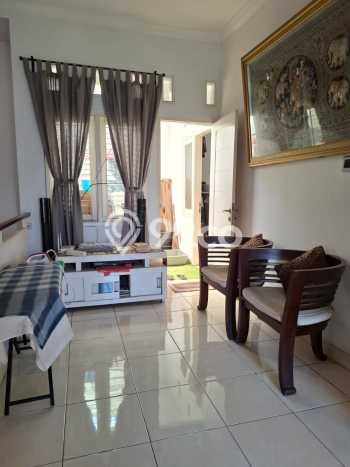 For Sale Rumah 4 Kamar Lokasi Strategis Nyaman dan Strategis di BSD For Sale Rumah 4 Kamar Lokasi Strategis Nyaman dan Strategis di BSD