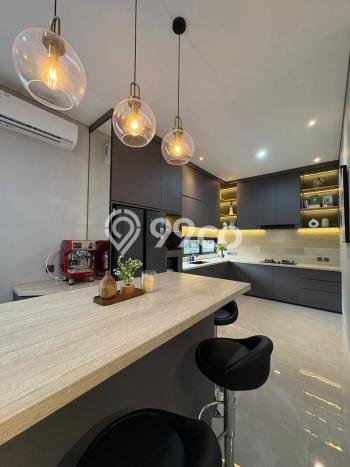 Siap Huni Hunian Elit 6 Kamar di BSD Dekat ke Mana Saja Siap Huni Hunian Elit 6 Kamar di BSD Dekat ke Mana Saja