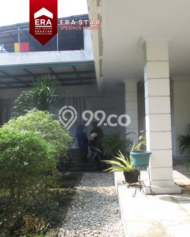 Siap Huni Rumah Mewah 4 Kamar di Kebon Jeruk Dekat ke Mana Saja Siap Huni Rumah Mewah 4 Kamar di Kebon Jeruk Dekat ke Mana Saja