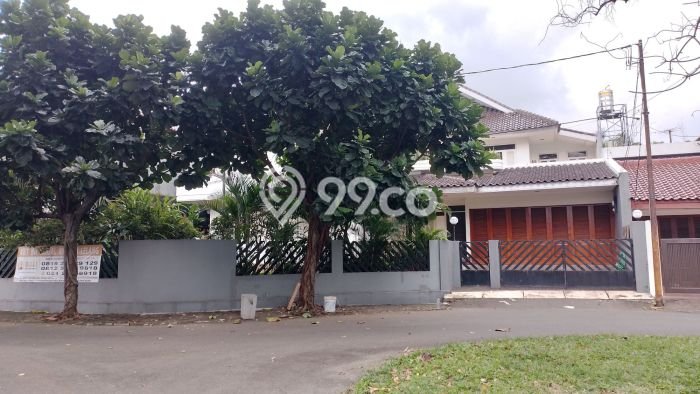 Ready to Use! Luxury House LT 682m2 Desain Modern di Bintaro Ready to Use! Luxury House LT 682m2 Desain Modern di Bintaro