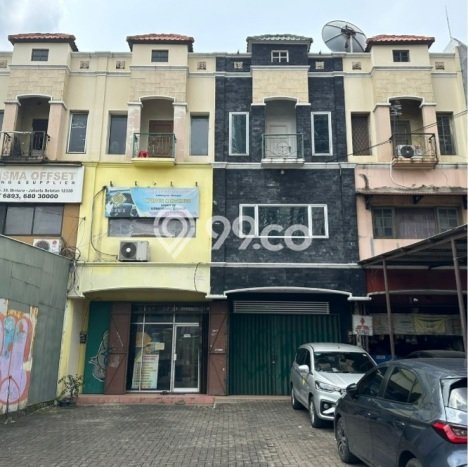Ruko Dijual di Jakarta Selatan LT 168m2 & LB 360m2 Lokasi Terbaik! Ruko Dijual di Jakarta Selatan LT 168m2 & LB 360m2 Lokasi Terbaik!