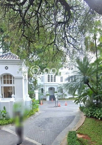 Hunian Apartemen Eksklusif untuk Dijual di Jakarta Selatan dengan 4 BR & 3 Kamar Mandi Hunian Apartemen Eksklusif untuk Dijual di Jakarta Selatan dengan 4 BR & 3 Kamar Mandi