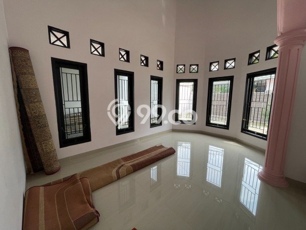 Jual Rumah Murah Meriah Cipayung Punya 4 Kamar & LT 354m2 Jual Rumah Murah Meriah Cipayung Punya 4 Kamar & LT 354m2