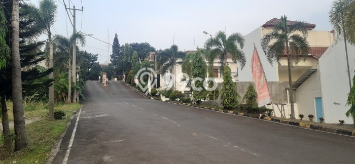 Rumah Strategis Minimalis Lb 81m2 di Cibinong, Bogor Rumah Strategis Minimalis Lb 81m2 di Cibinong, Bogor