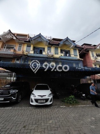 Unit Ruko Dijual di Jakarta Barat LT 117m2 & LB 351m2 Unit Ruko Dijual di Jakarta Barat LT 117m2 & LB 351m2