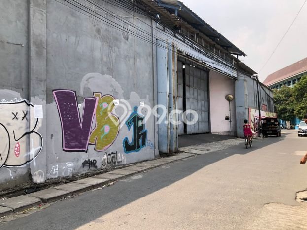 Gudang Bagus LT 5727m2 LB 3356m2 Dijual di Cengkareng Jakarta Barat Gudang Bagus LT 5727m2 LB 3356m2 Dijual di Cengkareng Jakarta Barat