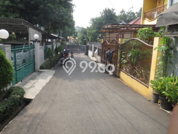 Rumah Luas Asri 4 KT Siap Huni di Lenteng Agung Jakarta Selatan Rumah Luas Asri 4 KT Siap Huni di Lenteng Agung Jakarta Selatan