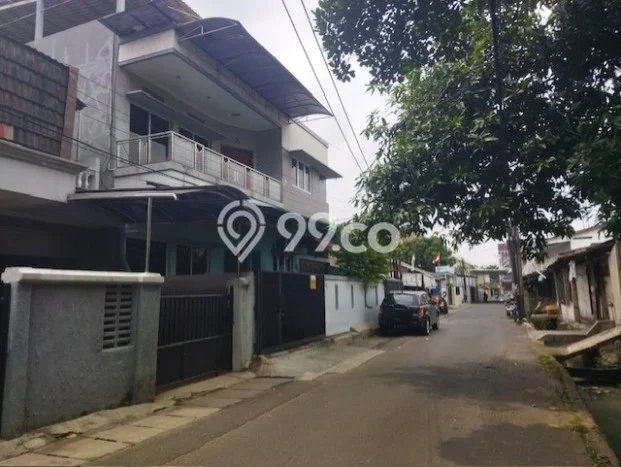 Hunian Mewah Dijual LT 318m2 di Kebon Jeruk, Jakarta Barat Hunian Mewah Dijual LT 318m2 di Kebon Jeruk, Jakarta Barat