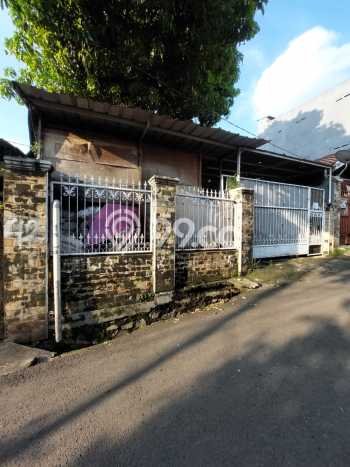 Rumah Modern Cantik 2 KT Bisa Langsung Pindah di Kebon Jeruk Rumah Modern Cantik 2 KT Bisa Langsung Pindah di Kebon Jeruk