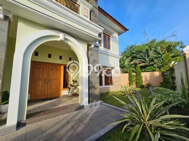 KESEMPATAN EMAS! Rumah Premium di Sleman, Sleman, LT 763m² LB 385m² KESEMPATAN EMAS! Rumah Premium di Sleman, Sleman, LT 763m² LB 385m²