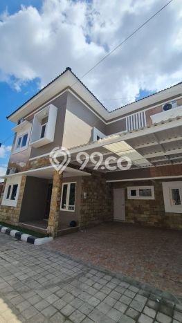 Rumah Modern Minimalis 4 Kamar Bisa Langsung Pindah di Ngaglik Rumah Modern Minimalis 4 Kamar Bisa Langsung Pindah di Ngaglik