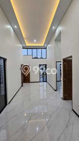 For Sale Rumah 4 Kamar Lokasi Ideal Bagus dan Strategis di Ngaglik For Sale Rumah 4 Kamar Lokasi Ideal Bagus dan Strategis di Ngaglik