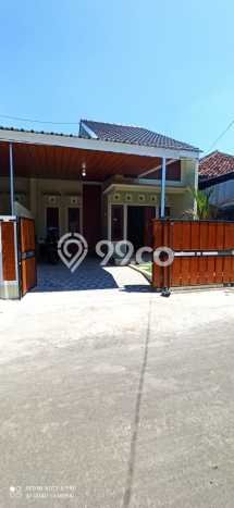 Hunian Cantik Modern Lb 76m2 di Kalasan, Sleman Hunian Cantik Modern Lb 76m2 di Kalasan, Sleman