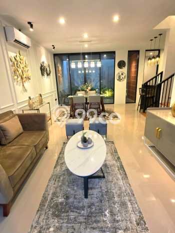 Hunian Cantik Modern Lb 117m2 di Depok, Sleman Hunian Cantik Modern Lb 117m2 di Depok, Sleman