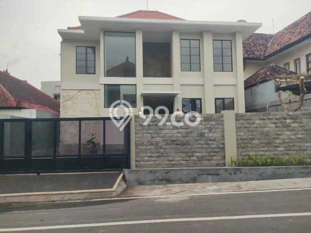 Siap Huni Rumah Mewah 4 Kamar di Denpasar Timur Dekat ke Mana Pun Siap Huni Rumah Mewah 4 Kamar di Denpasar Timur Dekat ke Mana Pun